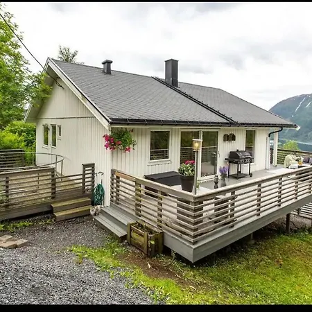 Privat Rom Med Egen Inngang