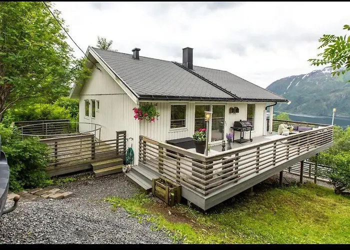 Privat Rom Med Egen Inngang